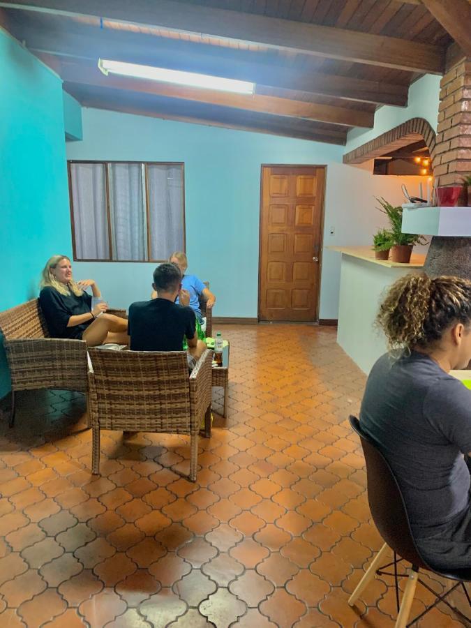 Global House Cr Hostel Backpackers Alajuela Habitacion Compartida 2 Camas Por Habitacion Luaran gambar